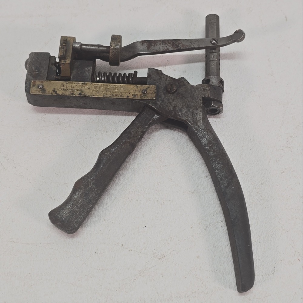 Vintage Curtis Key Co. Model F Manual Key Cutter